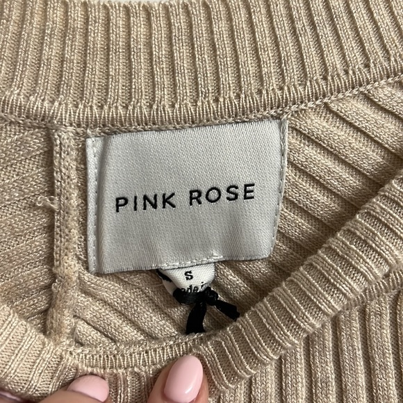 Tan ribbed, open back sweater - Picture 3 of 5